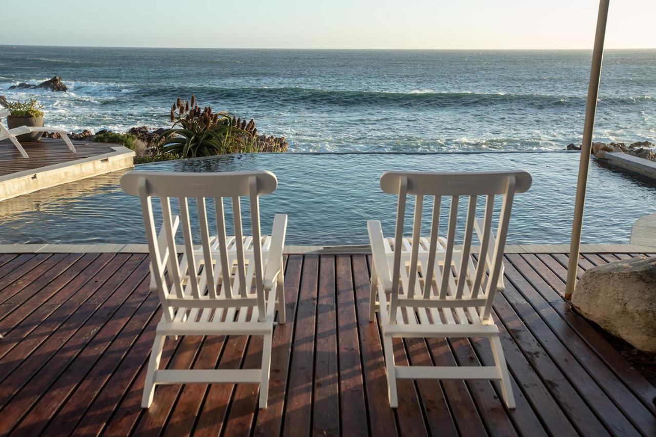 Villa Marine Guest House Pringle Bay Exterior photo